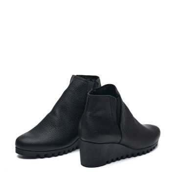 LEATHER ANKLE BOOTS LARKYA