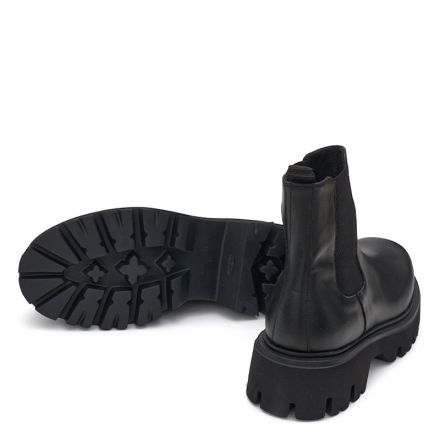 CHELSEA LEATHER BOOTS 0967696-02