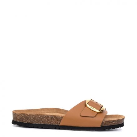 STRAPPY LEATHER SANDALS