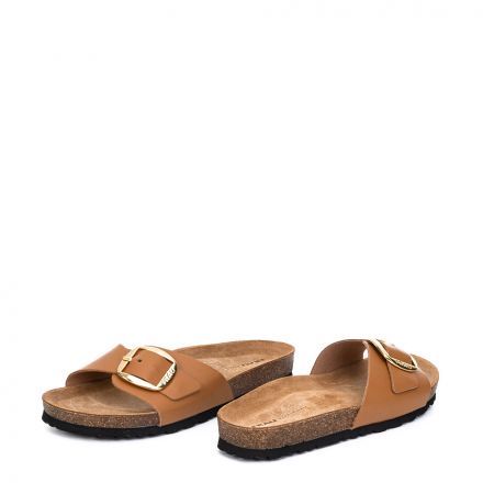 STRAPPY LEATHER SANDALS