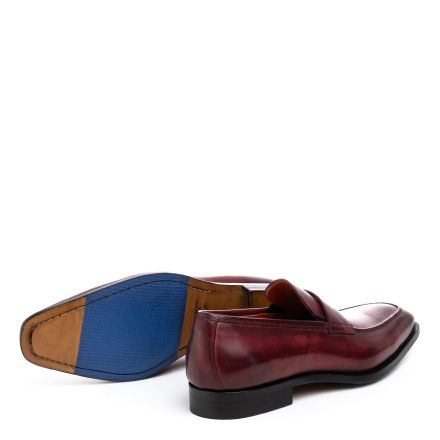HANDCRAFTED LEATHER LOAFERS