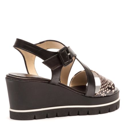LEATHER WEDGES