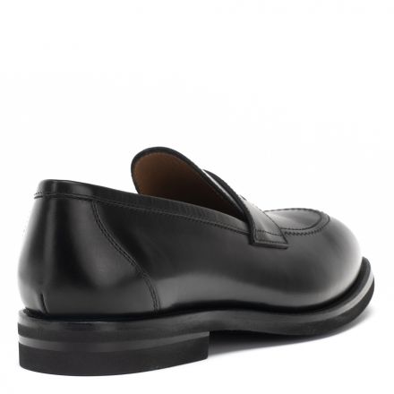 HANDCRAFTED LEATHER LOAFERS