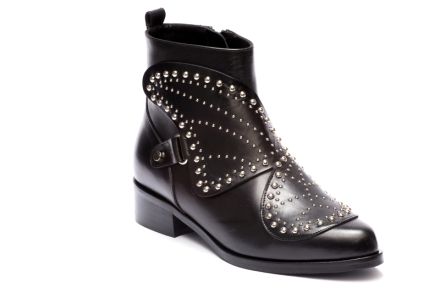 LEATHER ANKLE BOOTS