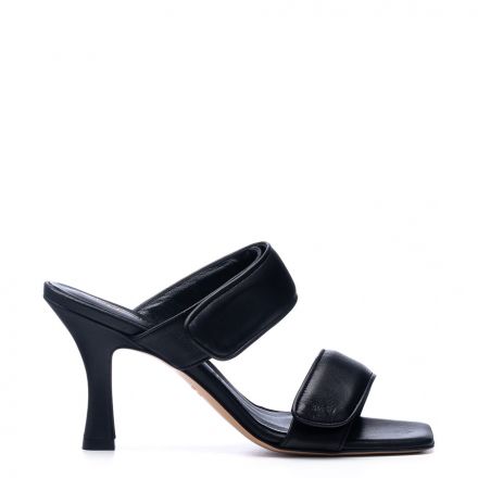 PADDED LEATHER STRAPPY SANDALS