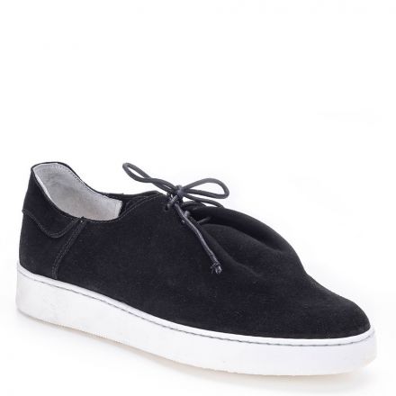 SUEDE SNEAKERS