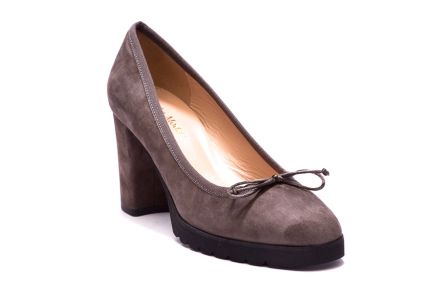 SUEDE PUMPS