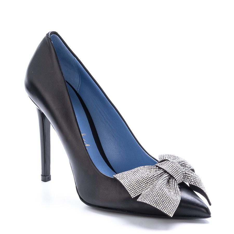 LEATHER PUMPS WITH STRASS