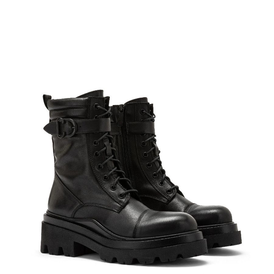 LEATHER ANKLE BOOTS