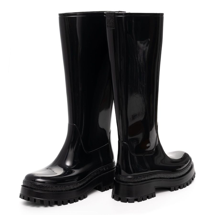 VEGAN BOOTS
