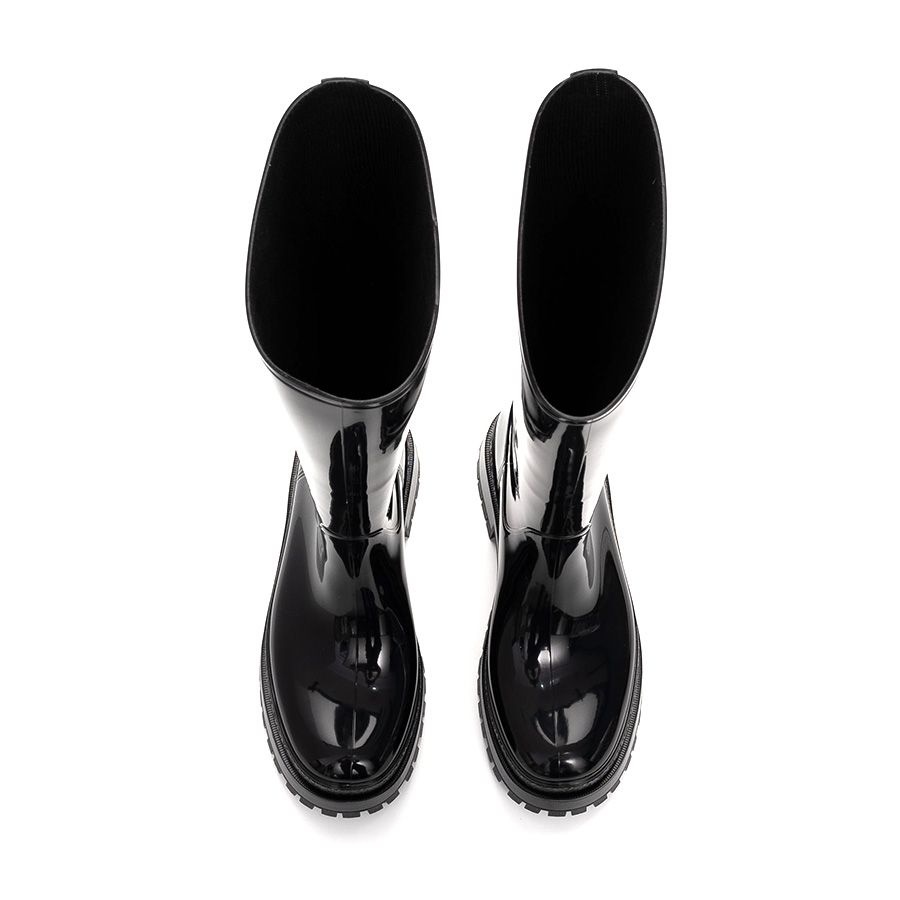VEGAN BOOTS