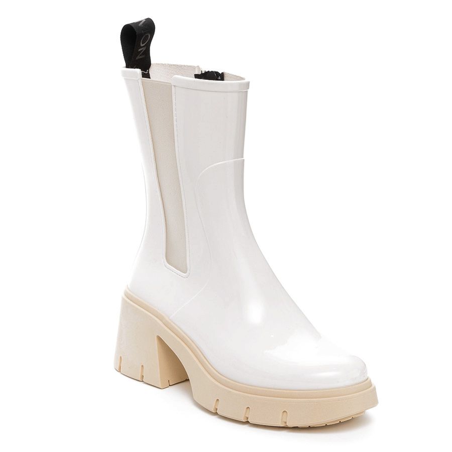 VEGAN BOOTS