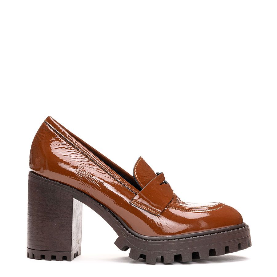 PATENT LEATHER LOAFERS