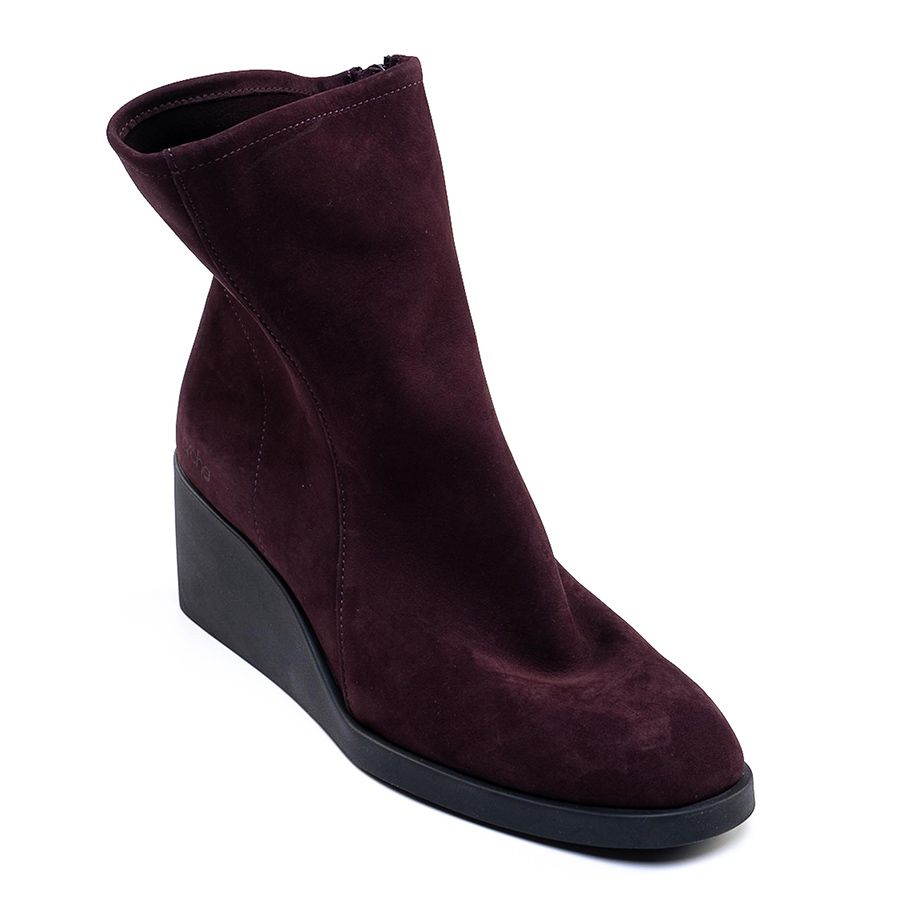 NUBUCK ΔΕΡΜΑΤΙΝΑ ΜΠΟΤΑΚΙΑ TILKIS
