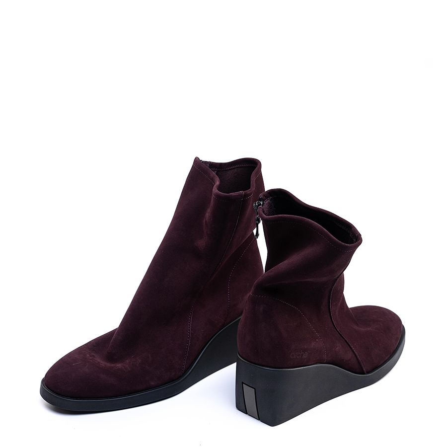 NUBUCK ΔΕΡΜΑΤΙΝΑ ΜΠΟΤΑΚΙΑ TILKIS